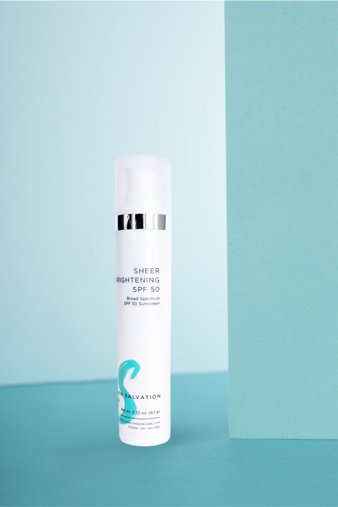 SHEER Brightening SPF 50